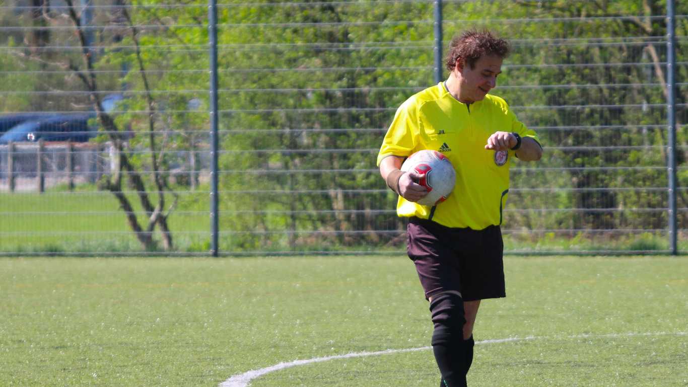 What Is a Goal Kick in Soccer? With Animated Examples